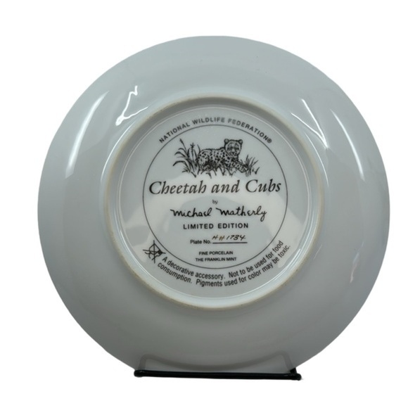 Franklin Mint Heirloom National Wildlife Federation Cheetah & Cubs Figurine RARE - Picture 2 of 4